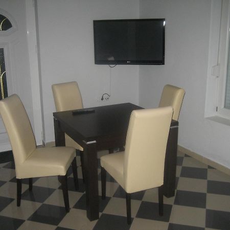 Guest House Vila Mimoza Улцинь Экстерьер фото