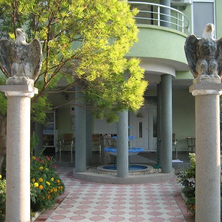 Guest House Vila Mimoza Улцинь Экстерьер фото