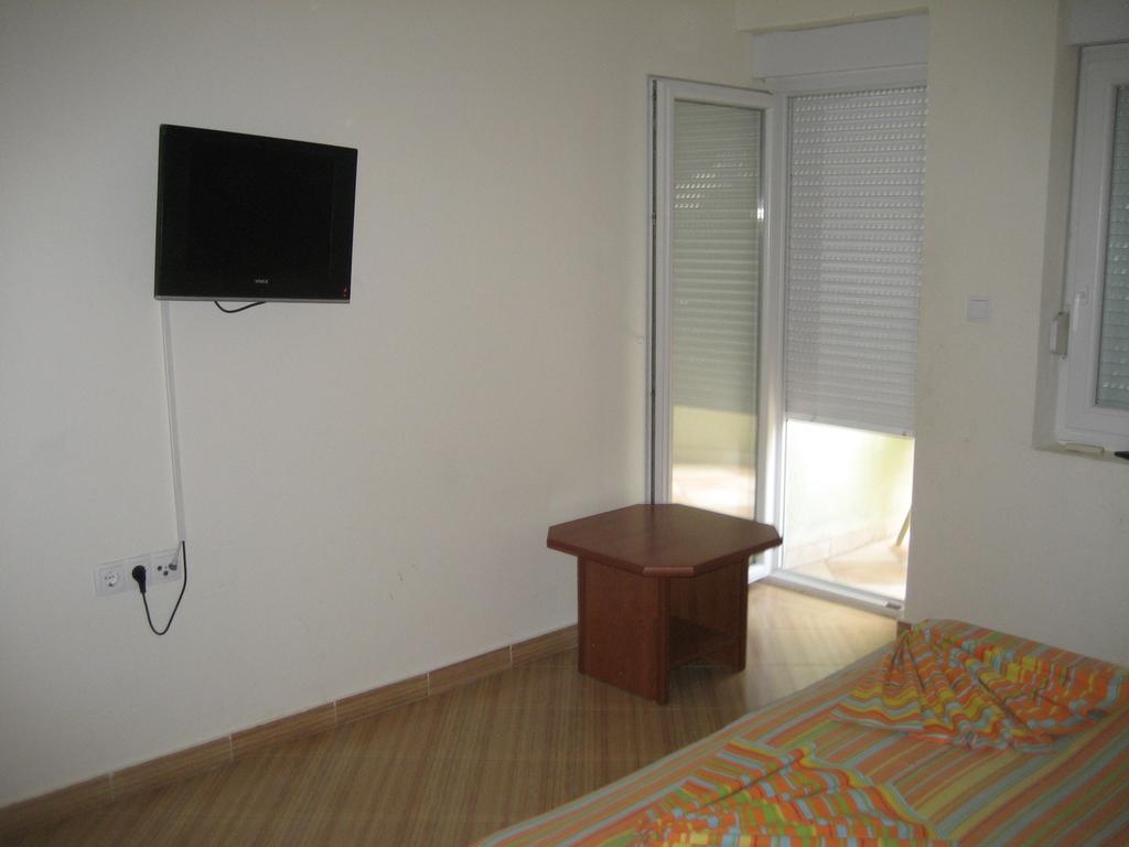 Guest House Vila Mimoza Улцинь Экстерьер фото