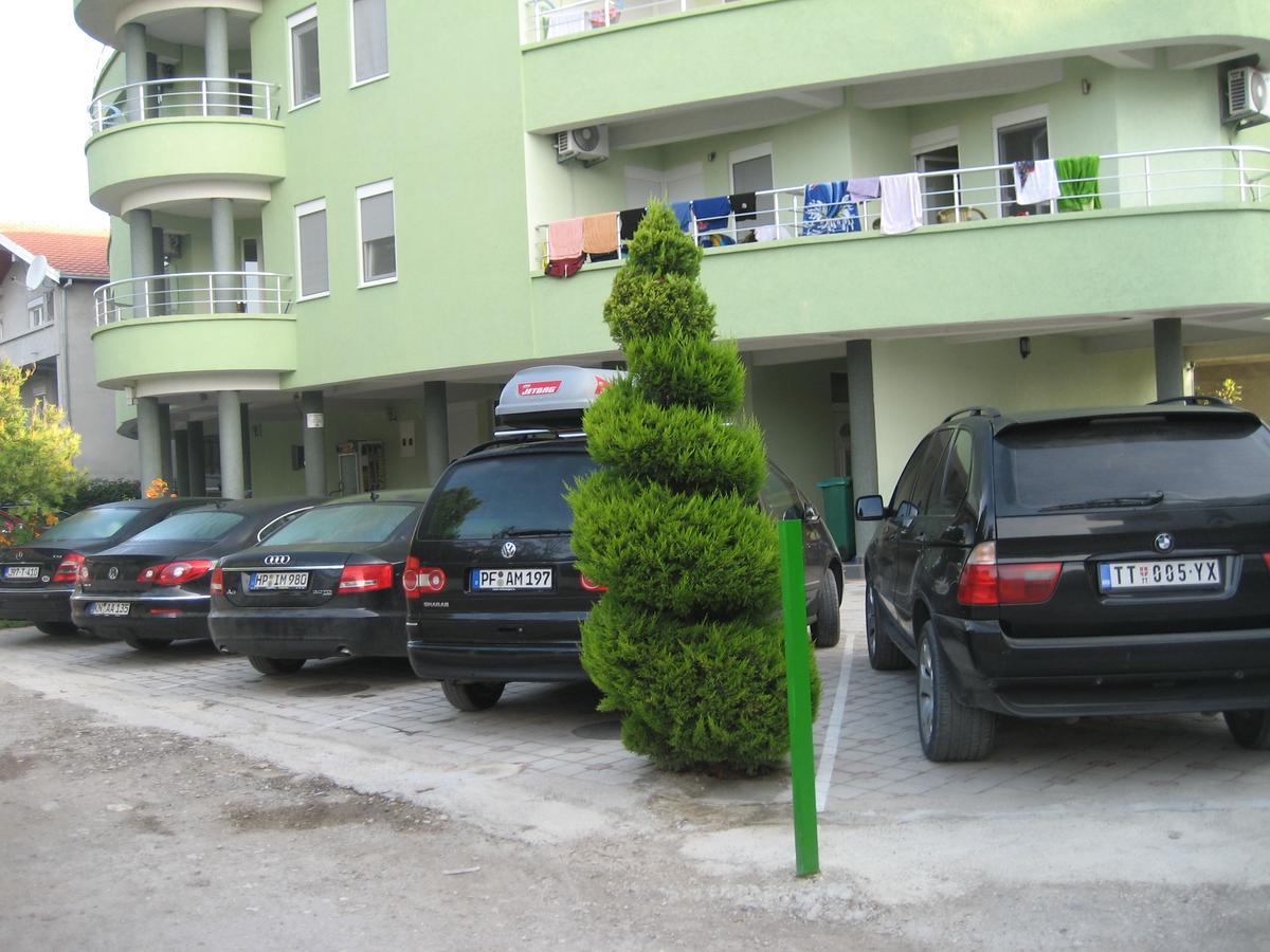 Guest House Vila Mimoza Улцинь Экстерьер фото