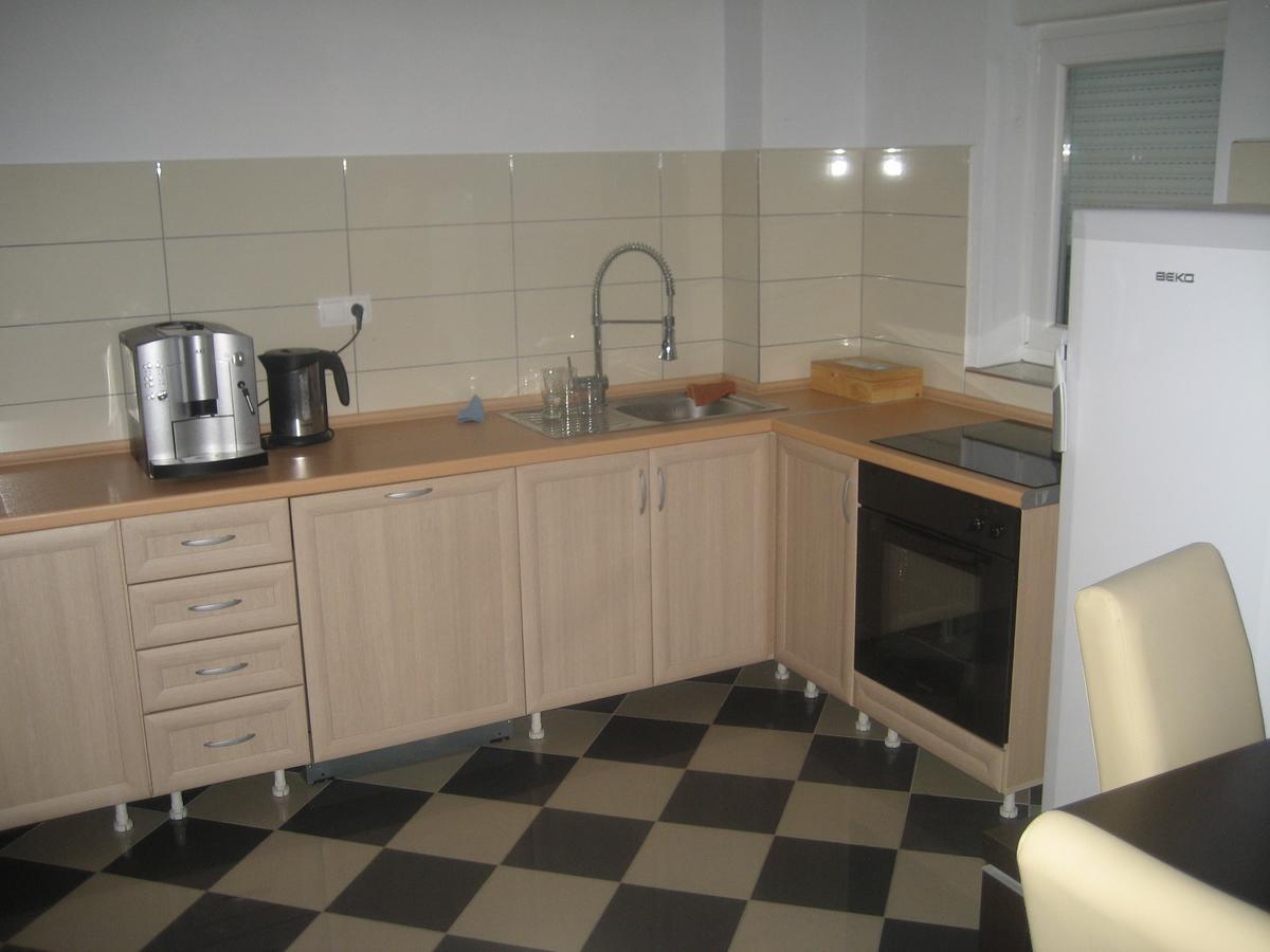 Guest House Vila Mimoza Улцинь Экстерьер фото