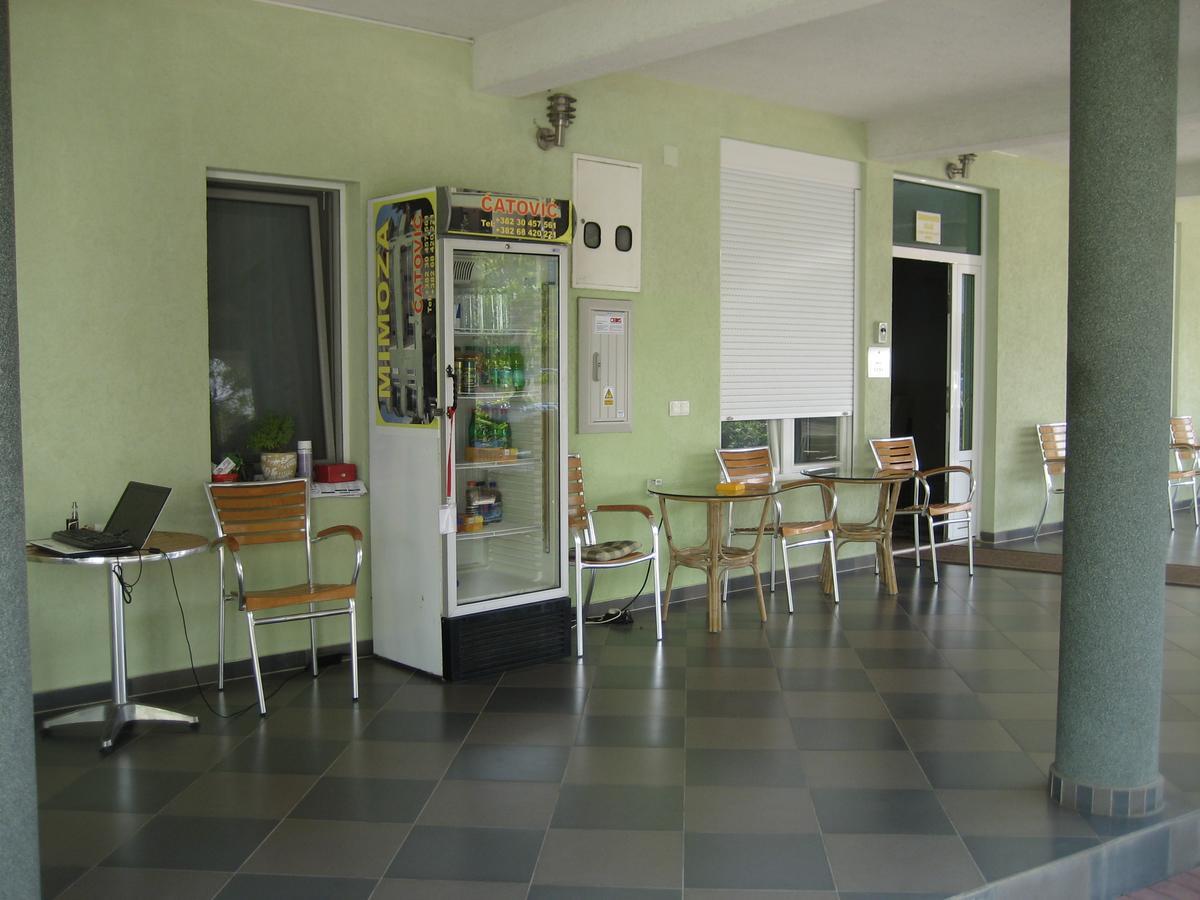 Guest House Vila Mimoza Улцинь Экстерьер фото