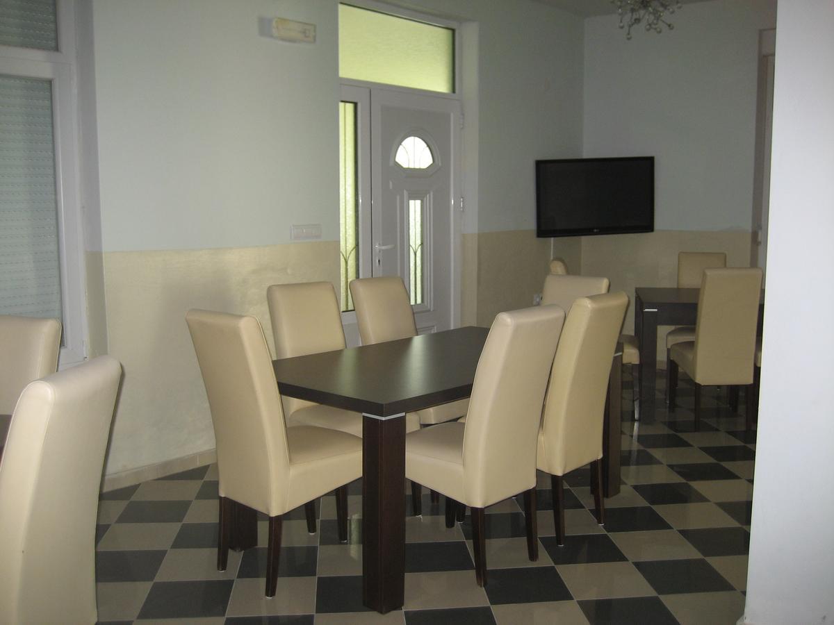 Guest House Vila Mimoza Улцинь Экстерьер фото