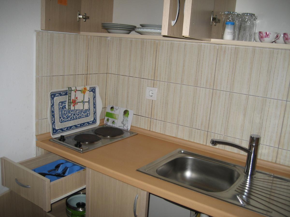 Guest House Vila Mimoza Улцинь Экстерьер фото