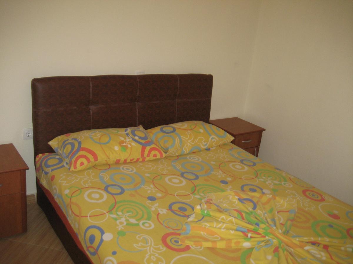 Guest House Vila Mimoza Улцинь Экстерьер фото