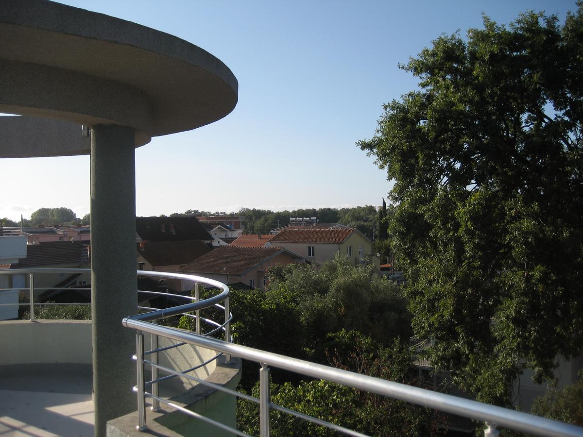 Guest House Vila Mimoza Улцинь Экстерьер фото